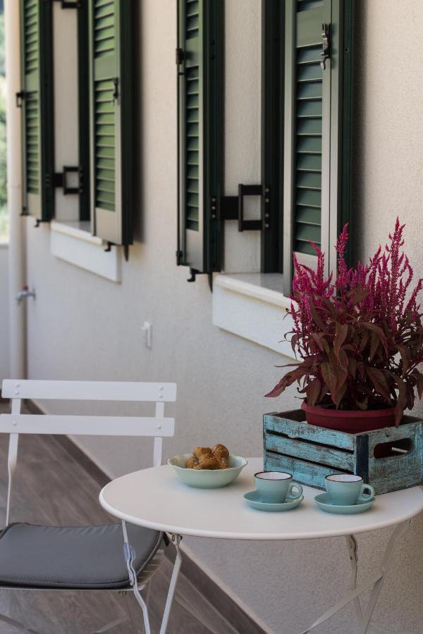 Casa De Blue Appartement Kariá